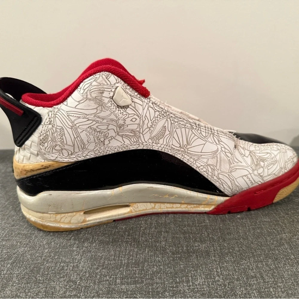 Jordan TWO 3 Dynamic Red-white Sneakers/size 7.5